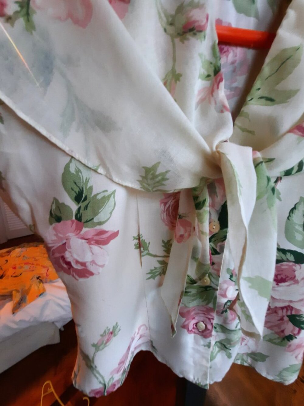 Vintage Conrad C. Collection, feminine and romantic blouse - Picture 4 of 9